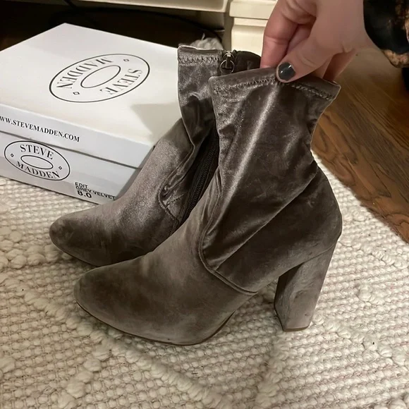 Steve Madden Shoes Lavendergrey Velvet Steve Madden Boots